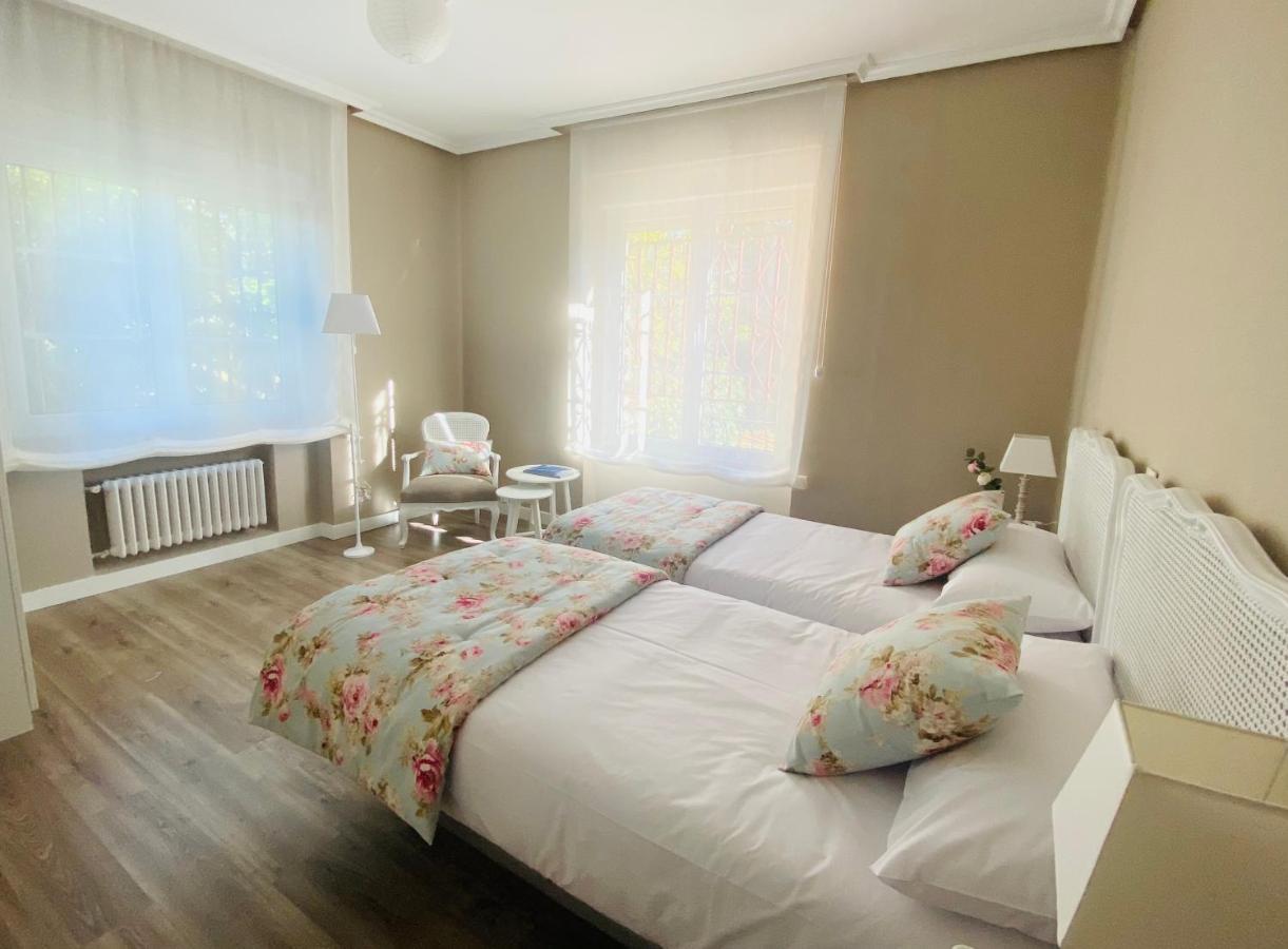 阿维莱斯Casa Vacacional Galiana别墅 外观 照片