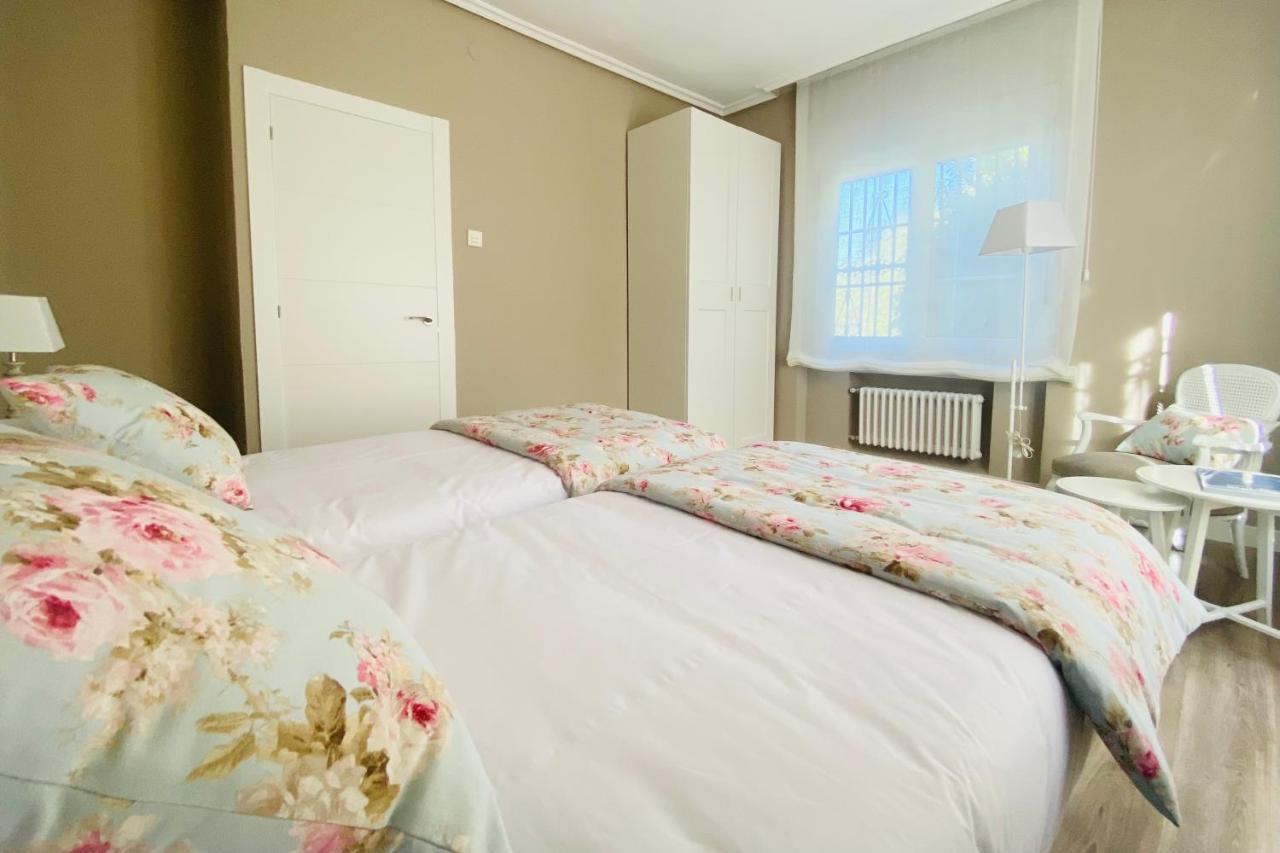 阿维莱斯Casa Vacacional Galiana别墅 外观 照片